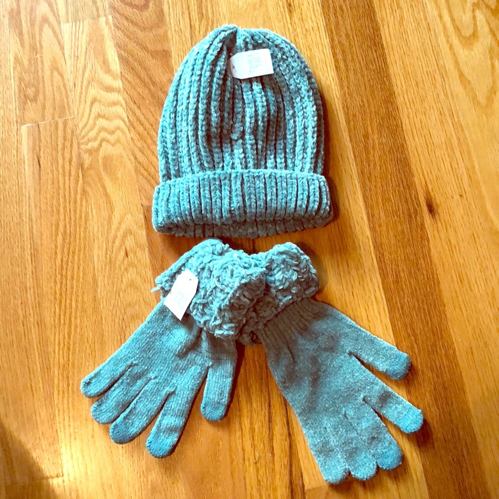 Chenille hat and glove set
